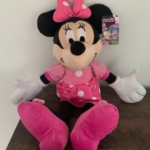 ACCEPTING ALL OFFERS Disney 16” Minnie Mouse Doll